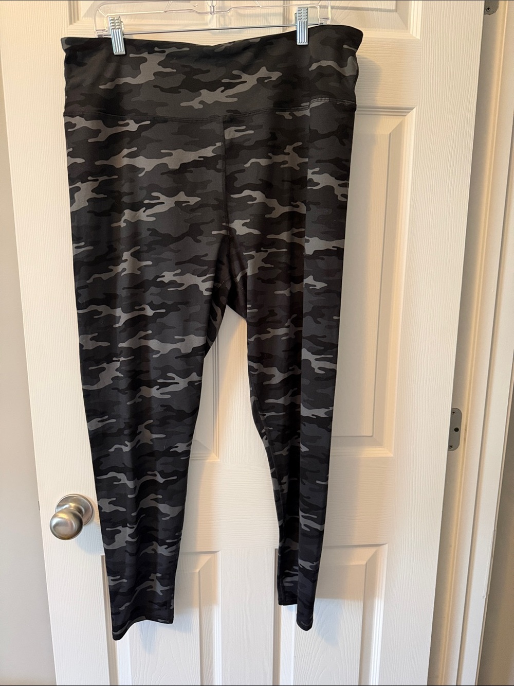 Maurices Black & Gray Camo Leggings